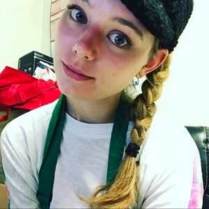 Meet your Posher, Carly